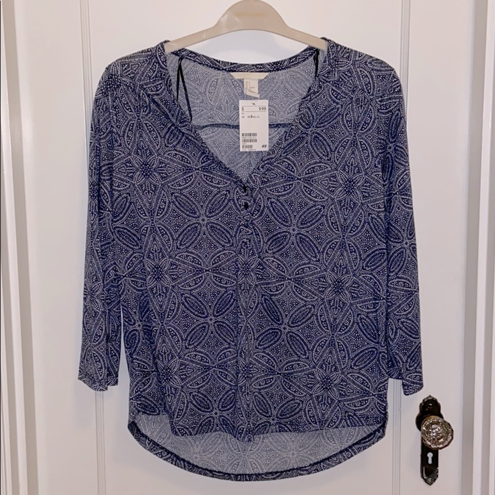 H&M | V-neck Blouse